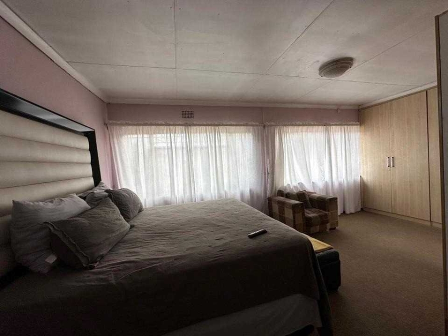 3 Bedroom Property for Sale in General Albertspark Gauteng