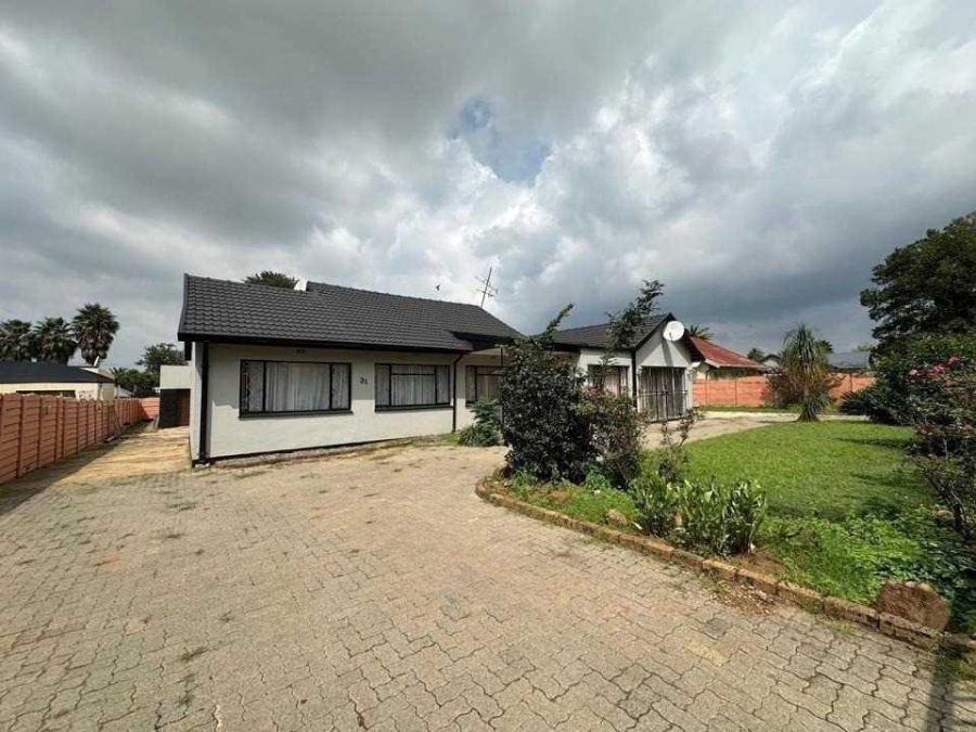 3 Bedroom Property for Sale in General Albertspark Gauteng