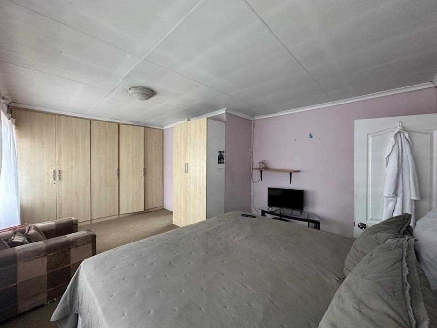 3 Bedroom Property for Sale in General Albertspark Gauteng