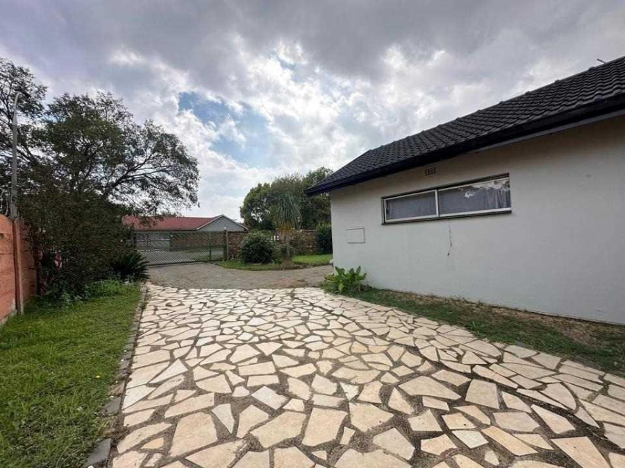 3 Bedroom Property for Sale in General Albertspark Gauteng