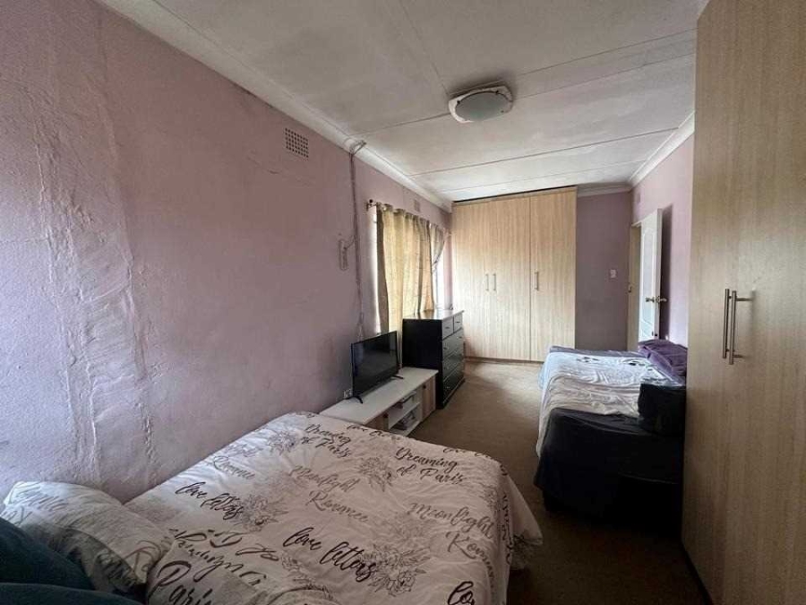 3 Bedroom Property for Sale in General Albertspark Gauteng