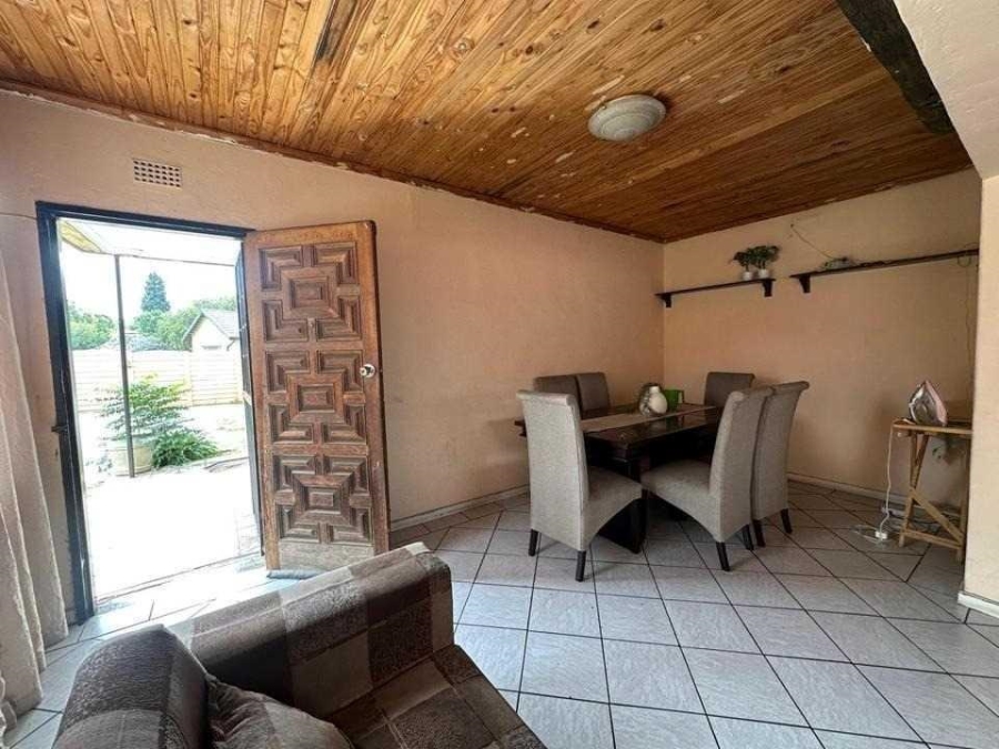 3 Bedroom Property for Sale in General Albertspark Gauteng