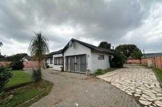 3 Bedroom Property for Sale in General Albertspark Gauteng