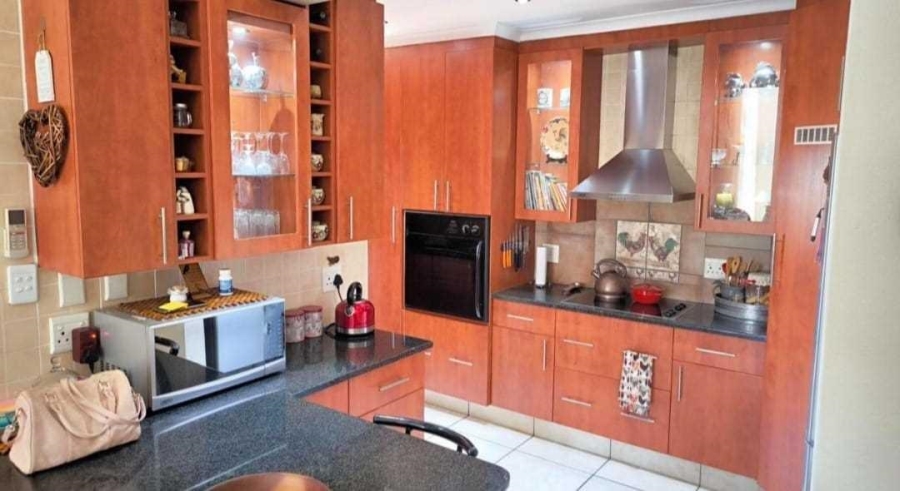 3 Bedroom Property for Sale in New Market Gauteng