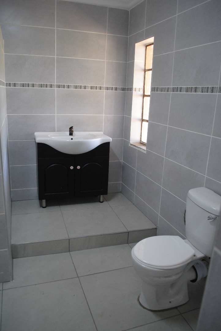 4 Bedroom Property for Sale in Helderstrome AH Gauteng