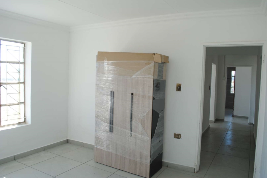4 Bedroom Property for Sale in Helderstrome AH Gauteng