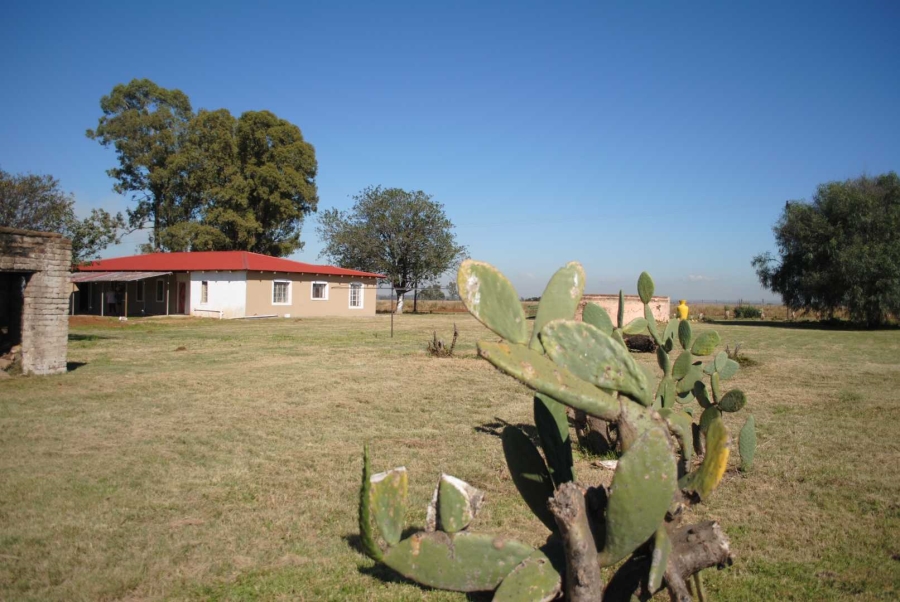 4 Bedroom Property for Sale in Helderstrome AH Gauteng