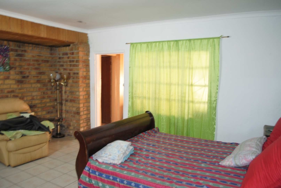 5 Bedroom Property for Sale in Helderstrome AH Gauteng