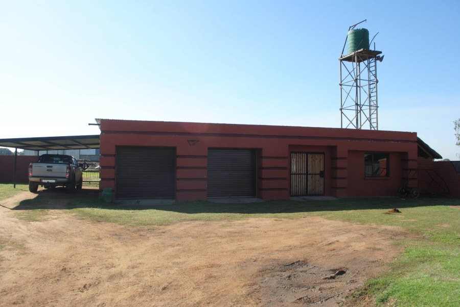 5 Bedroom Property for Sale in Helderstrome AH Gauteng