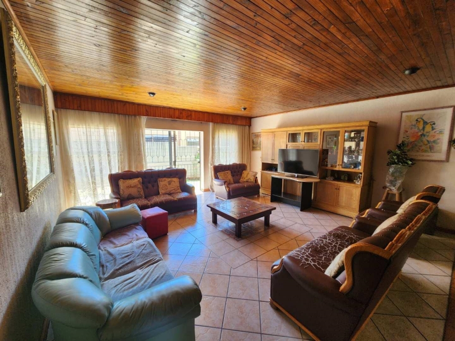 4 Bedroom Property for Sale in Mayberry Park Gauteng