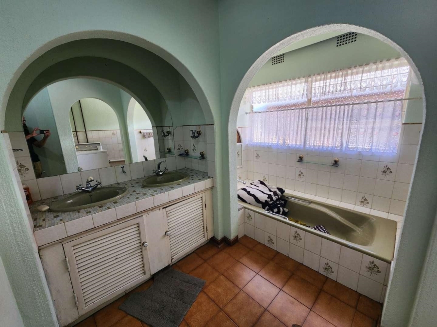 4 Bedroom Property for Sale in Mayberry Park Gauteng