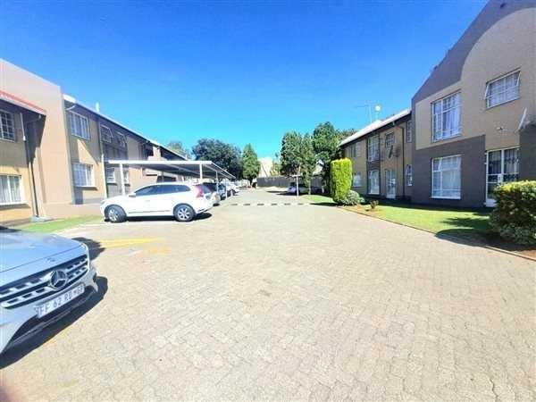 1 Bedroom Property for Sale in Verwoerdpark Gauteng