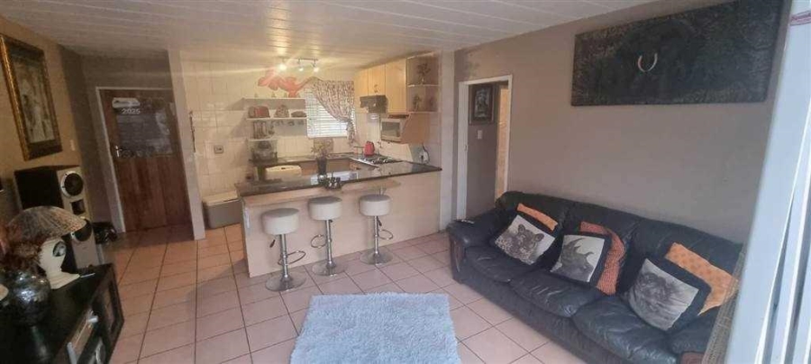 1 Bedroom Property for Sale in Verwoerdpark Gauteng