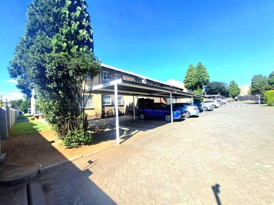 1 Bedroom Property for Sale in Verwoerdpark Gauteng