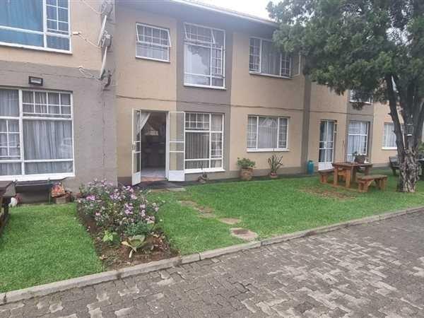 1 Bedroom Property for Sale in Verwoerdpark Gauteng