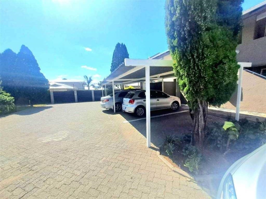 1 Bedroom Property for Sale in Verwoerdpark Gauteng
