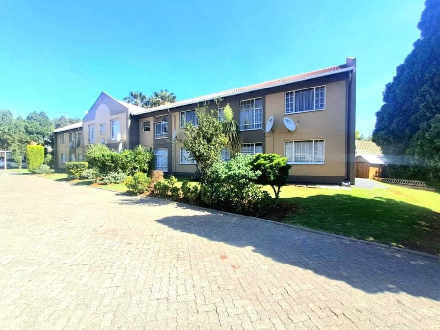 1 Bedroom Property for Sale in Verwoerdpark Gauteng