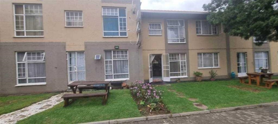 1 Bedroom Property for Sale in Verwoerdpark Gauteng