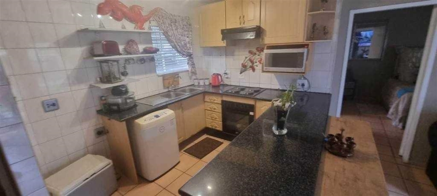 1 Bedroom Property for Sale in Verwoerdpark Gauteng
