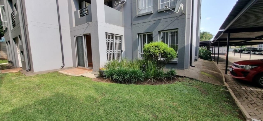 3 Bedroom Property for Sale in Verwoerdpark Gauteng
