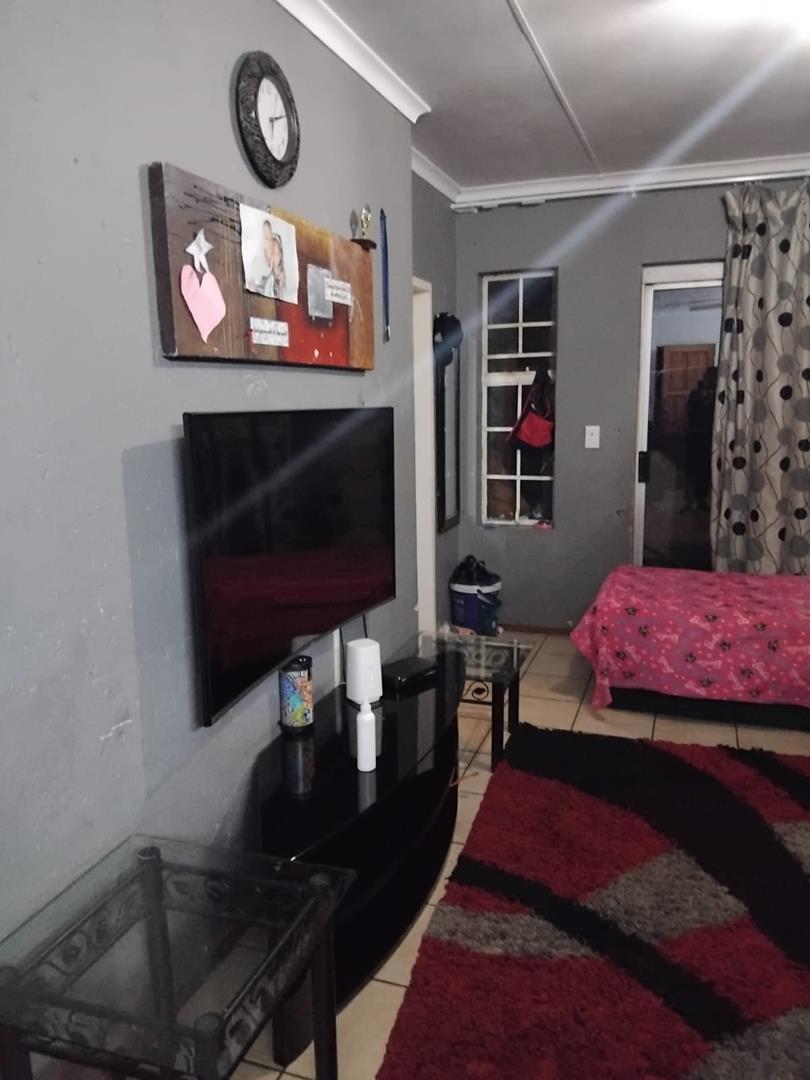 2 Bedroom Property for Sale in Comet Gauteng