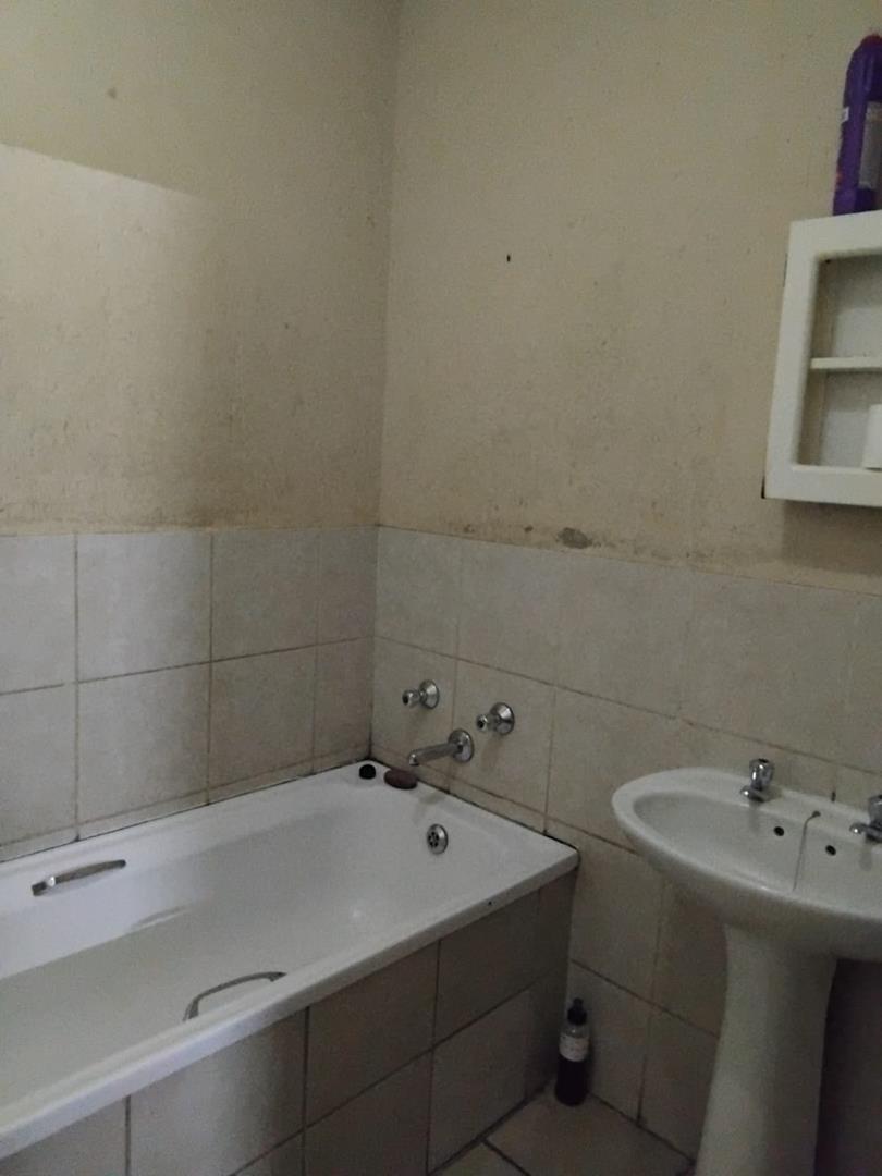 2 Bedroom Property for Sale in Comet Gauteng