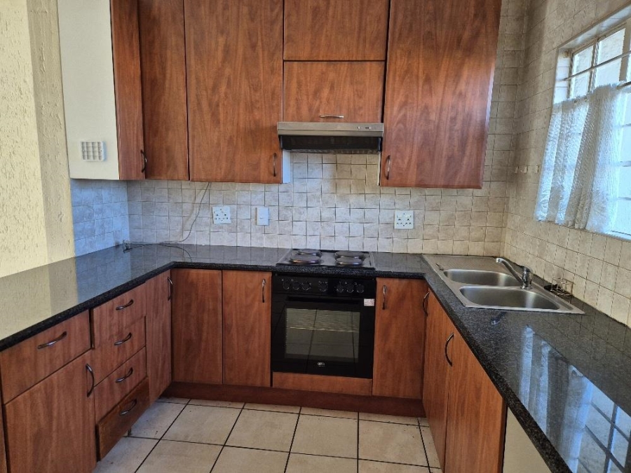 3 Bedroom Property for Sale in Bartlett Gauteng