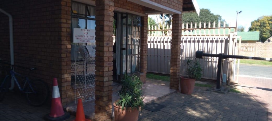 2 Bedroom Property for Sale in Impala Park Gauteng