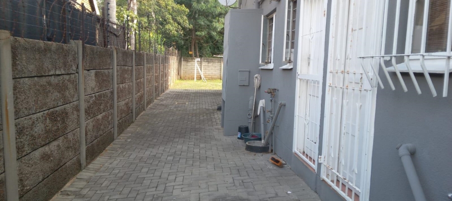 2 Bedroom Property for Sale in Glen Marais Gauteng