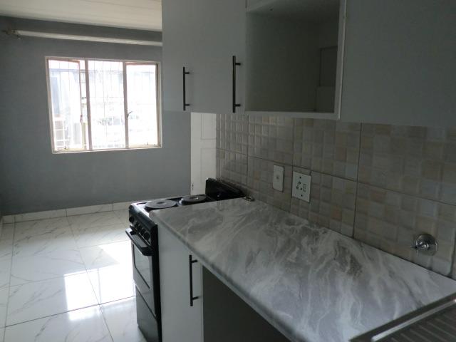 2 Bedroom Property for Sale in Glen Marais Gauteng