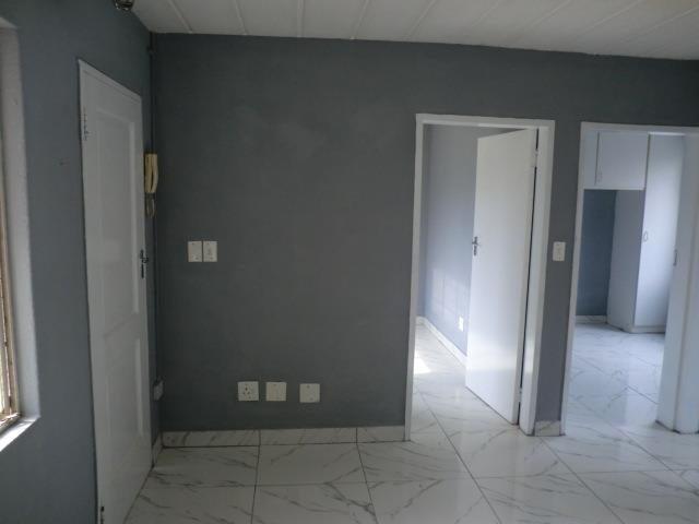 2 Bedroom Property for Sale in Glen Marais Gauteng
