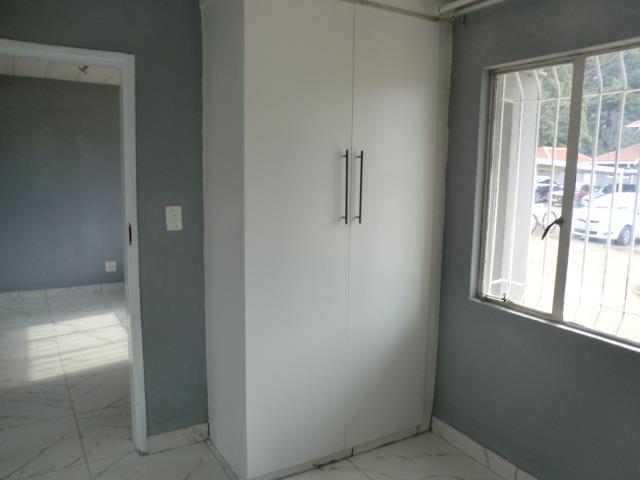 2 Bedroom Property for Sale in Glen Marais Gauteng