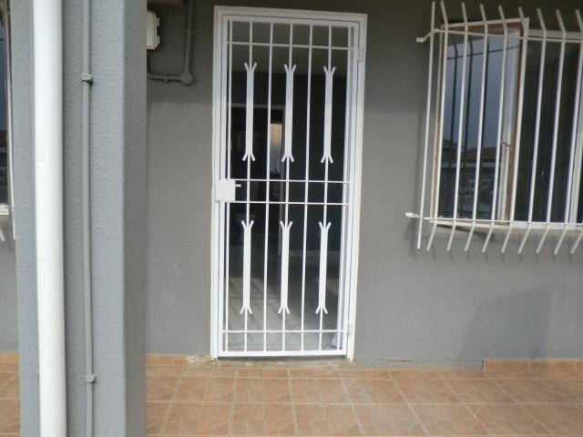2 Bedroom Property for Sale in Glen Marais Gauteng