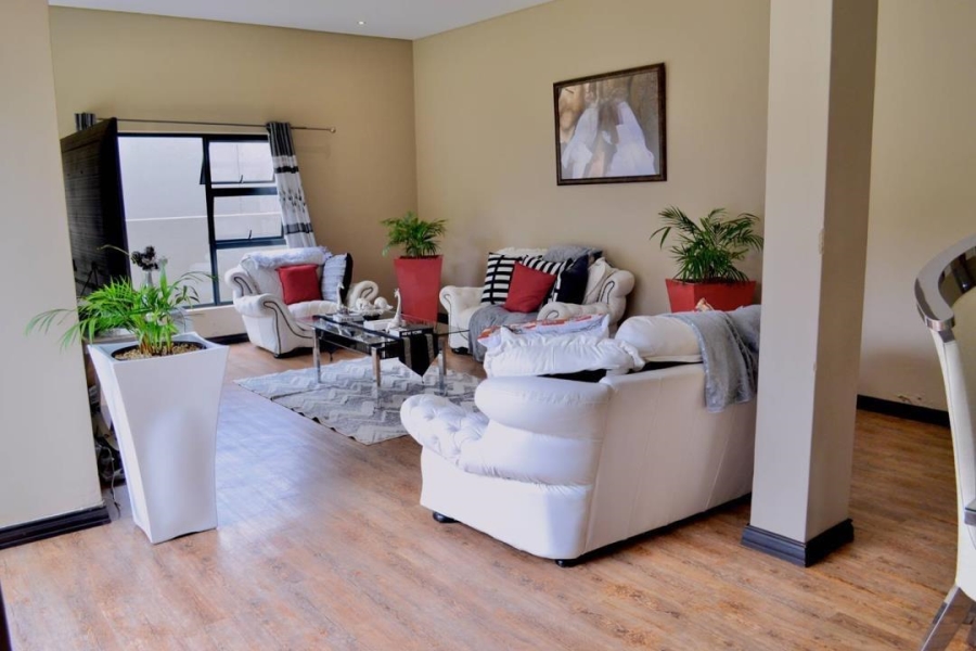 To Let 3 Bedroom Property for Rent in Hazeldean Gauteng