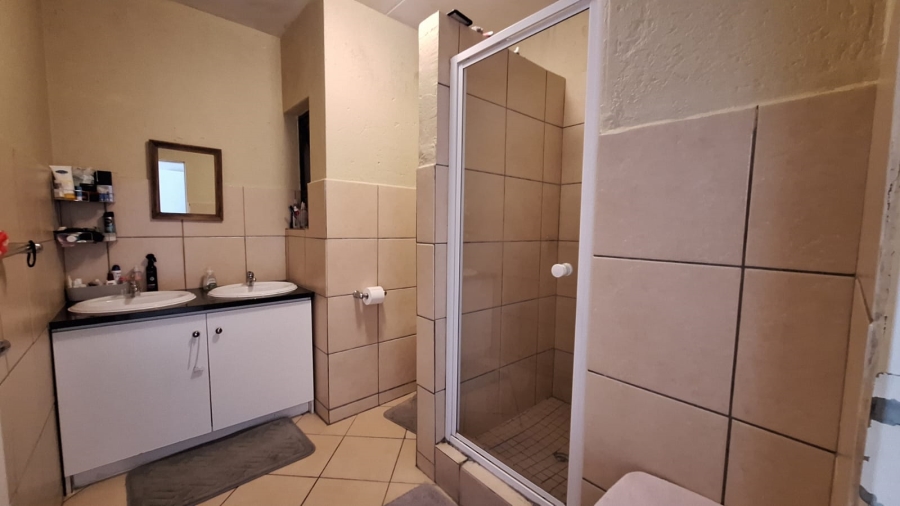 To Let 2 Bedroom Property for Rent in Northgate Gauteng