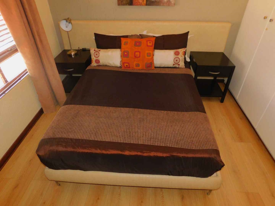 To Let 2 Bedroom Property for Rent in Lonehill Gauteng