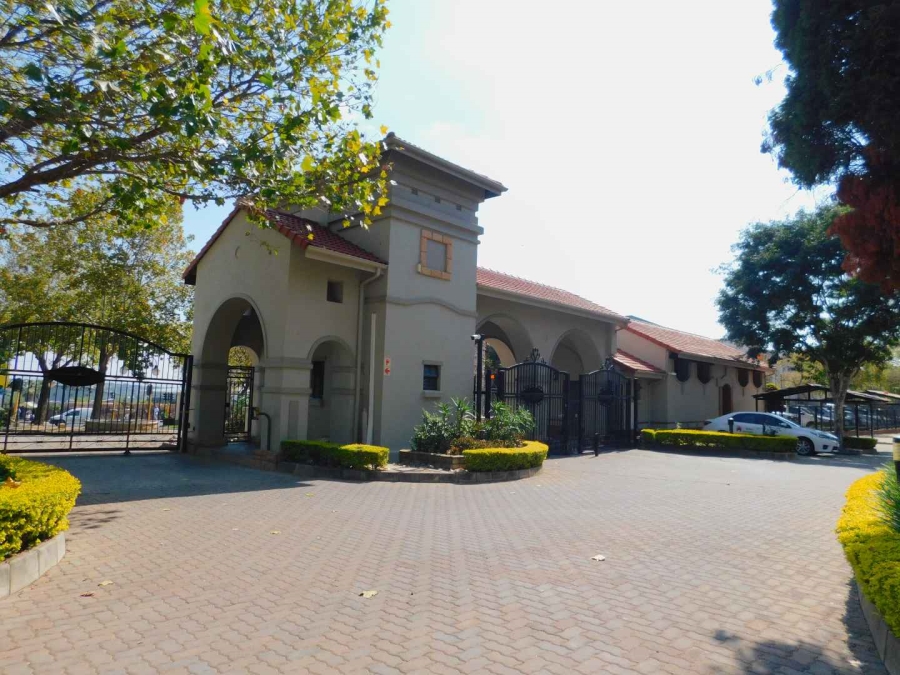To Let 2 Bedroom Property for Rent in Lonehill Gauteng