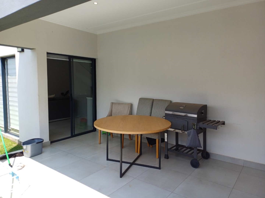 4 Bedroom Property for Sale in Ruimsig Gauteng