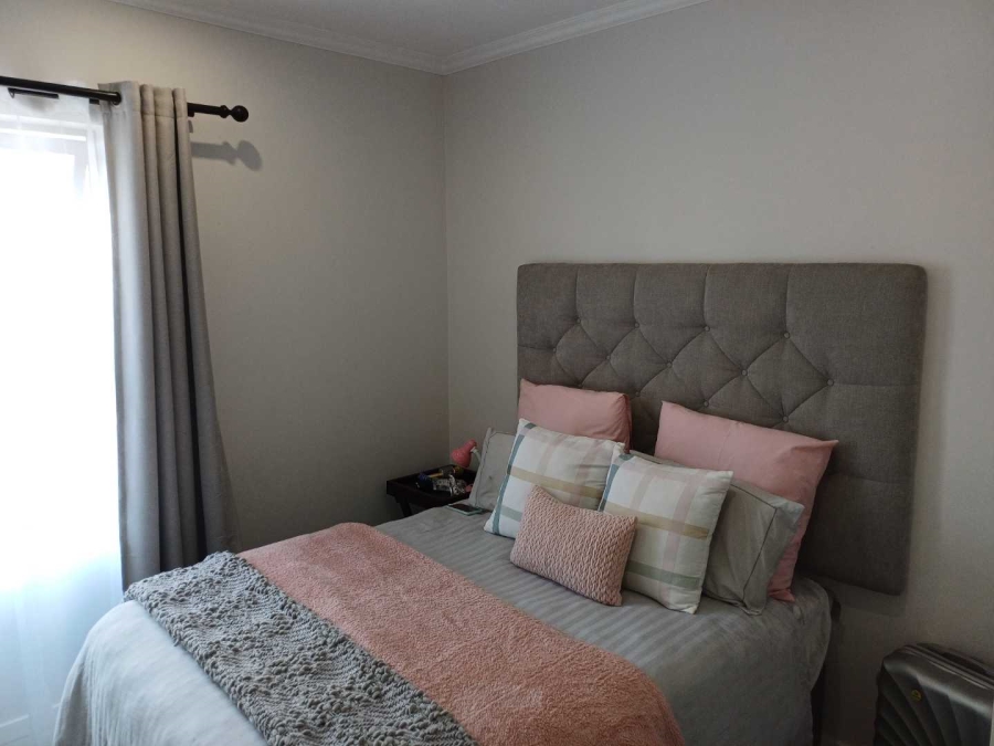 4 Bedroom Property for Sale in Ruimsig Gauteng