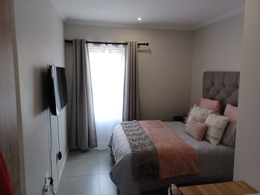 4 Bedroom Property for Sale in Ruimsig Gauteng