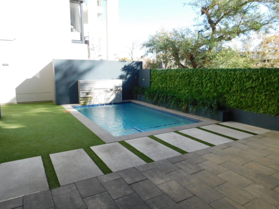 To Let 2 Bedroom Property for Rent in Rosebank Gauteng