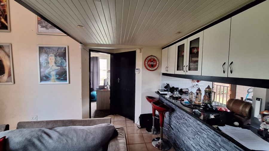 To Let 3 Bedroom Property for Rent in Radiokop Gauteng