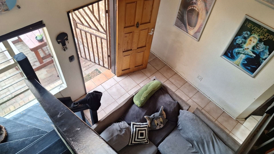 To Let 3 Bedroom Property for Rent in Radiokop Gauteng