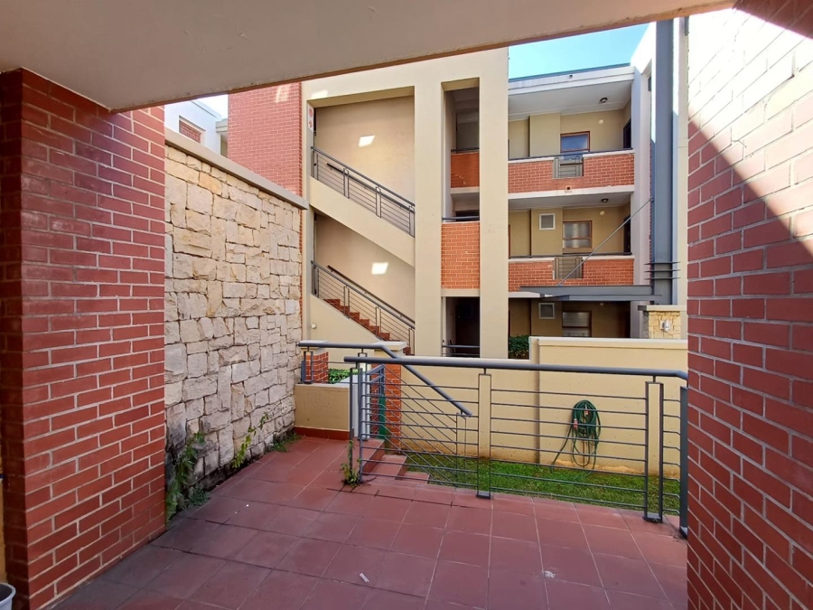 To Let 1 Bedroom Property for Rent in Douglasdale Gauteng