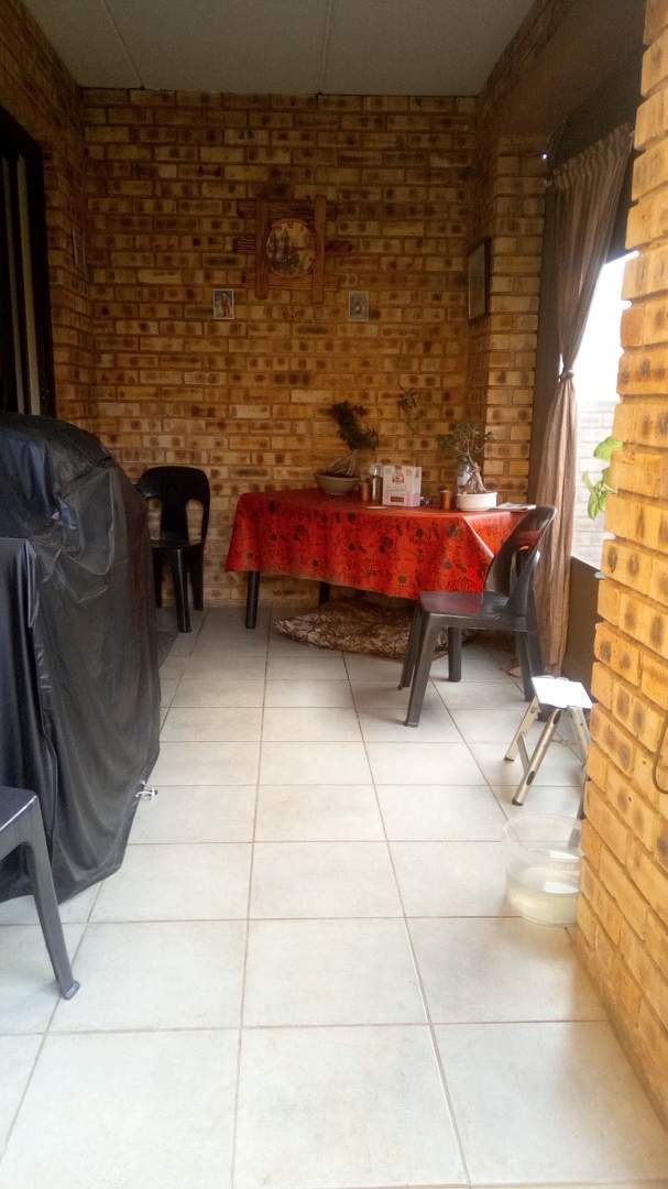 2 Bedroom Property for Sale in Brentwood Gauteng