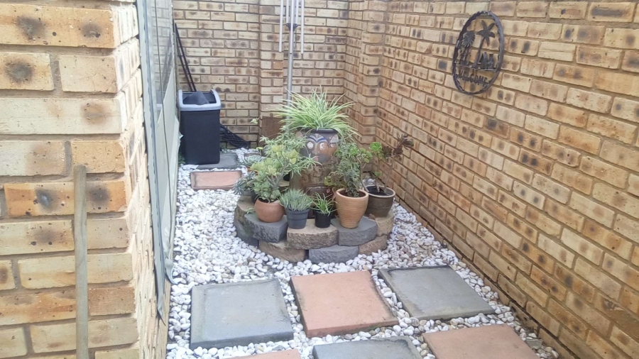 2 Bedroom Property for Sale in Brentwood Gauteng