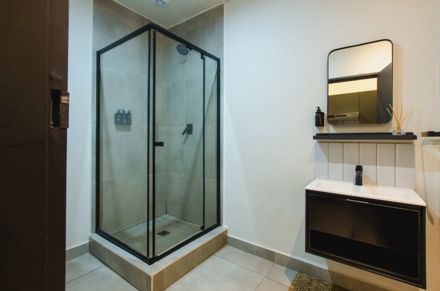 To Let 1 Bedroom Property for Rent in Sandown Gauteng