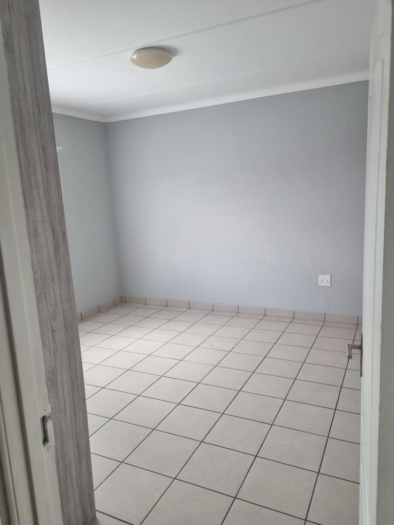 2 Bedroom Property for Sale in Pomona Gauteng