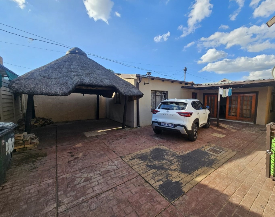 9 Bedroom Property for Sale in Eersterust Gauteng