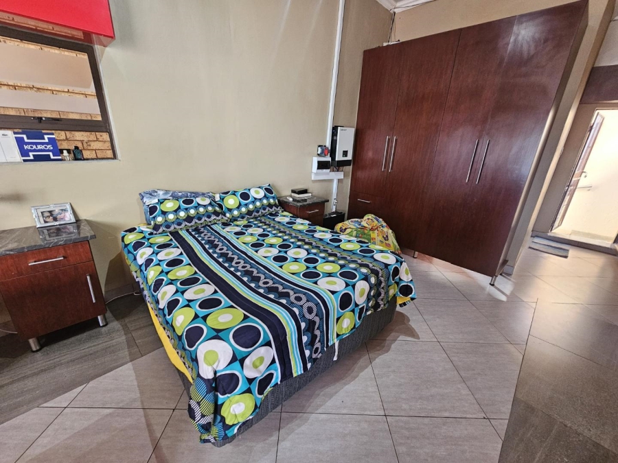 7 Bedroom Property for Sale in Eersterust Gauteng